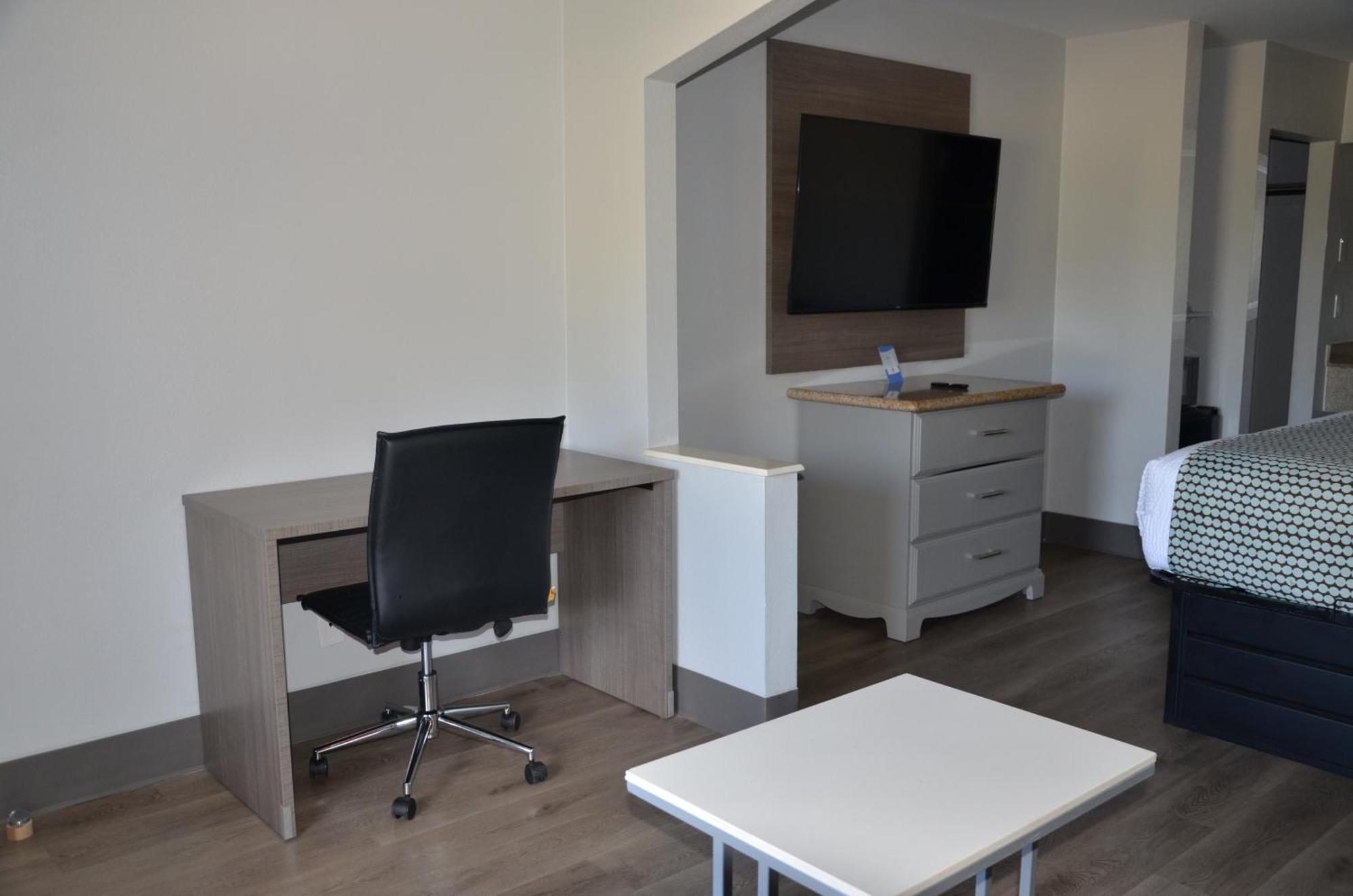 Baymont Inn & Suites كوفينغتون الغرفة الصورة