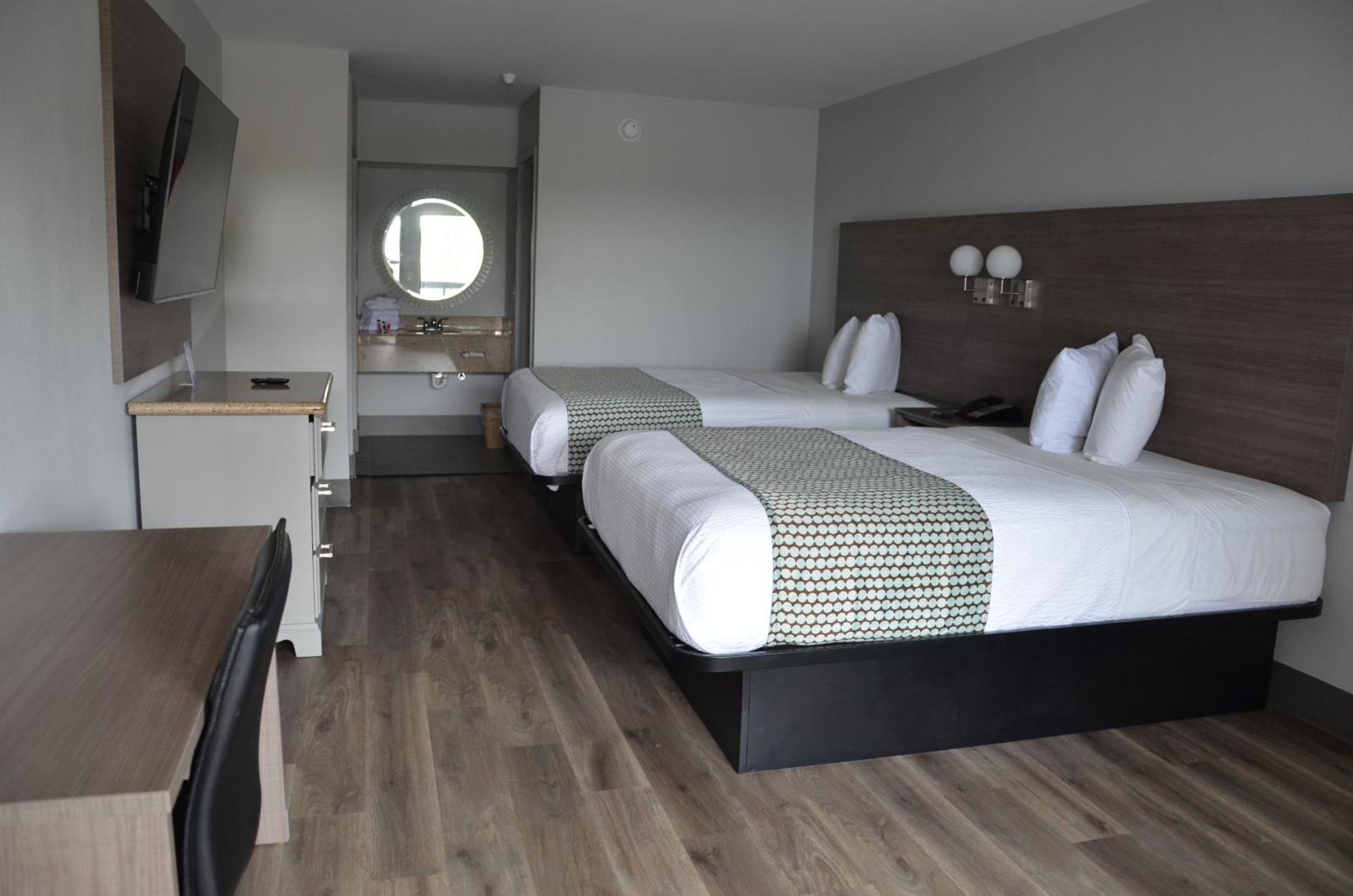 Baymont Inn & Suites كوفينغتون الغرفة الصورة